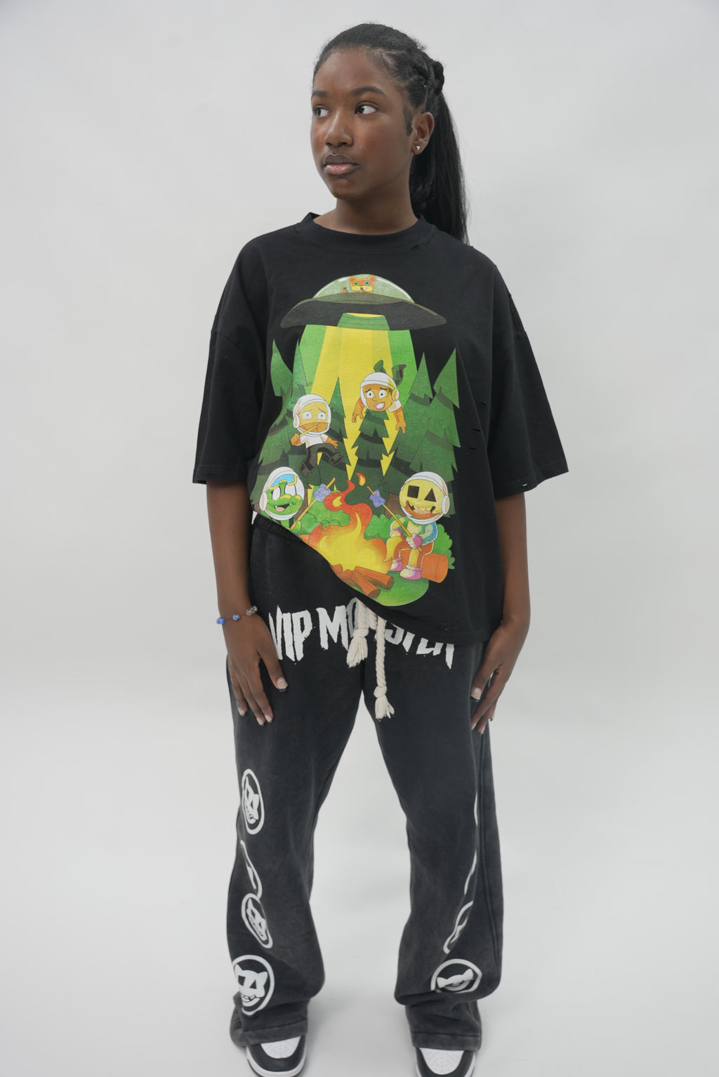 BLACK VIP MONSTER CROPPED T SHIRT