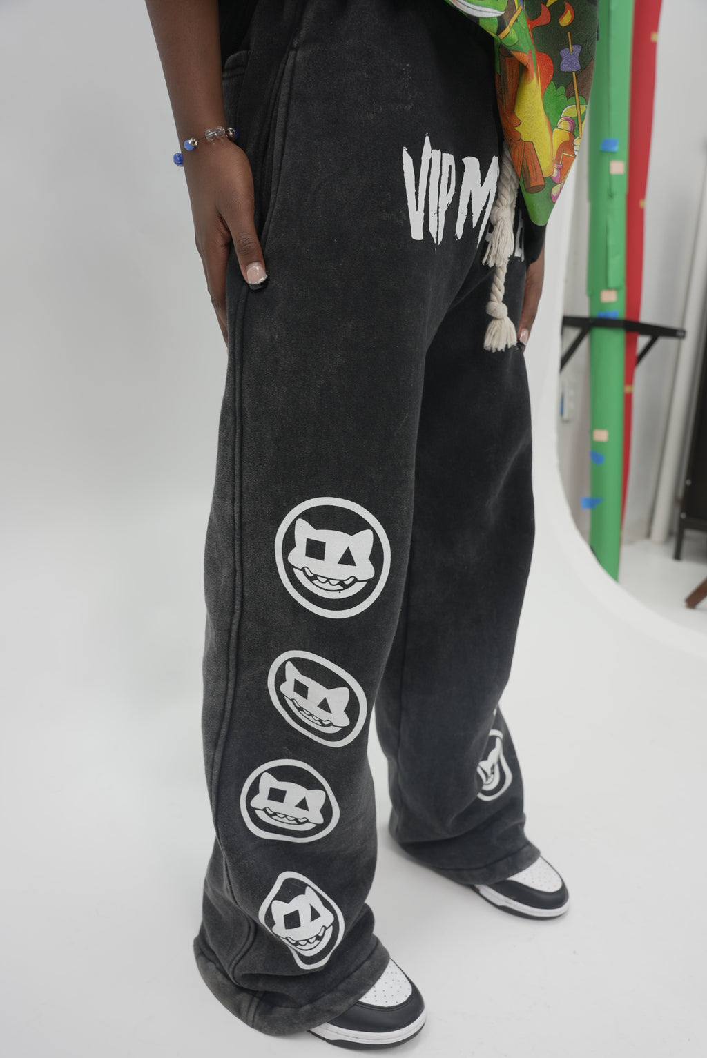 BLACK VIP MONSTER SWEATPANTS
